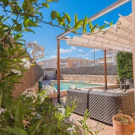 Mit Privatpool Fuer 6 Personen Ca 120 M In Sa Rapita, Balearen Mallorca