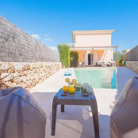 Mit Privatpool Fuer 6 Personen Ca 120 M In Sa Rapita, Balearen Mallorca Holiday home *